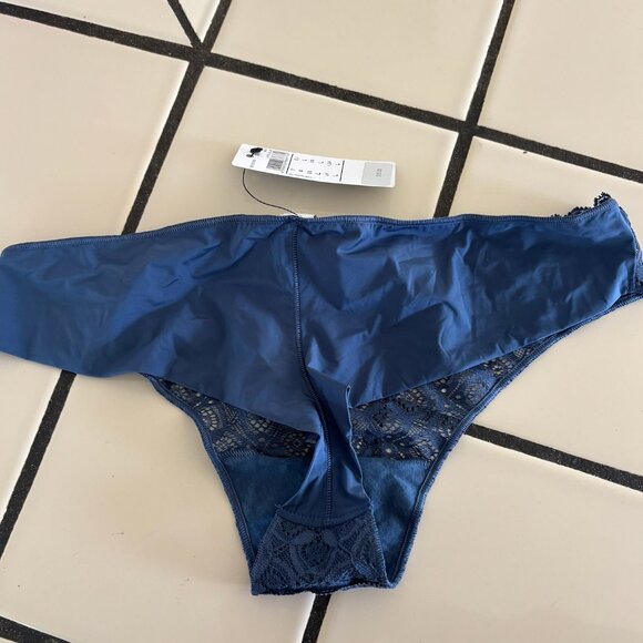 NWT intimissimi cheeky size large with lace in lapis color (not sold anymore) - Picture 2 of 3